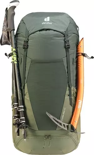 Sac à dos vert kaki - deux sangles pour accrcoher les batons de randonnée à droite - futura 40 pro Deuter
